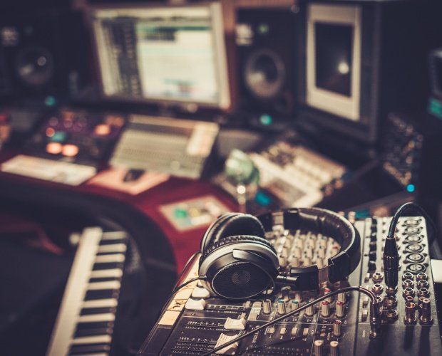 Dancing Astronaut tweet media