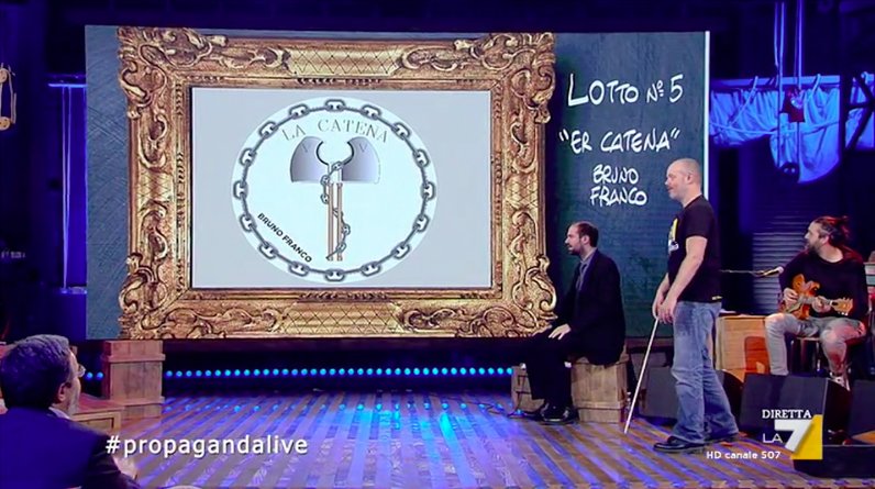 welikeduel's tweet photo. E ancora loghi e ancora simboli

#makkoxtutorial #propagandalive https://t.co/SNiajpoyxR