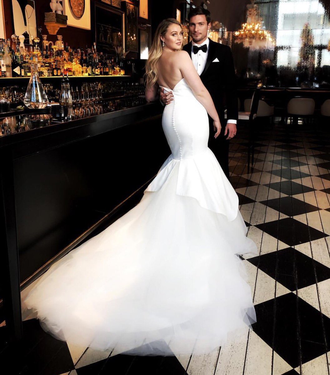 Feature Friday- we are loving this new @ja_bridal fitted gown... come in and see it! 
#JustinAlexanderBridal