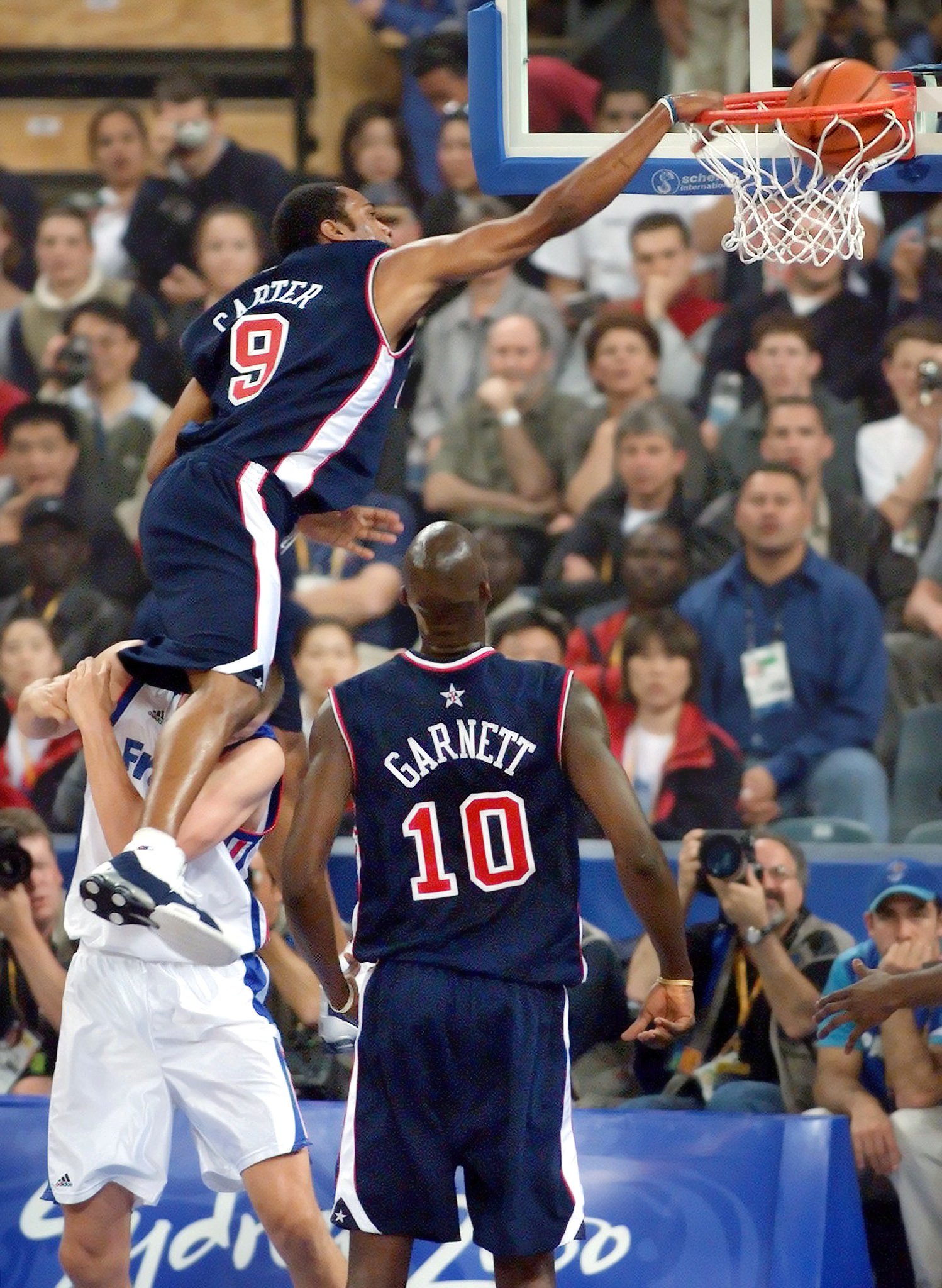 Happy Birthday to Vince Carter, who turns 41 years old today 