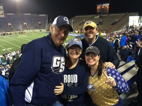 hgsisk's tweet photo. @GeorgiaSouthern We are #TrueBlue Sweethearts! This year will mark 20 years since our first date at the haunted forest. @JonPSisk and I met through mutual friends. I guess it is #Tradition since his parents met @GeorgiaSouthern too. #NationalSpousesDay https://t.co/z32cQJa53w