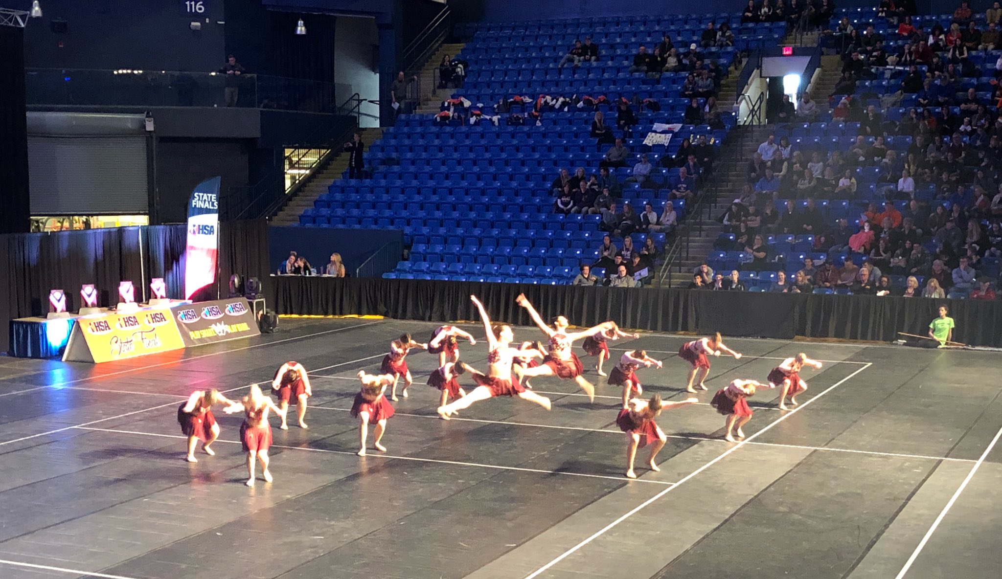 8CountAudioIL Dance on Twitter "Beautiful spacing and extensions by a