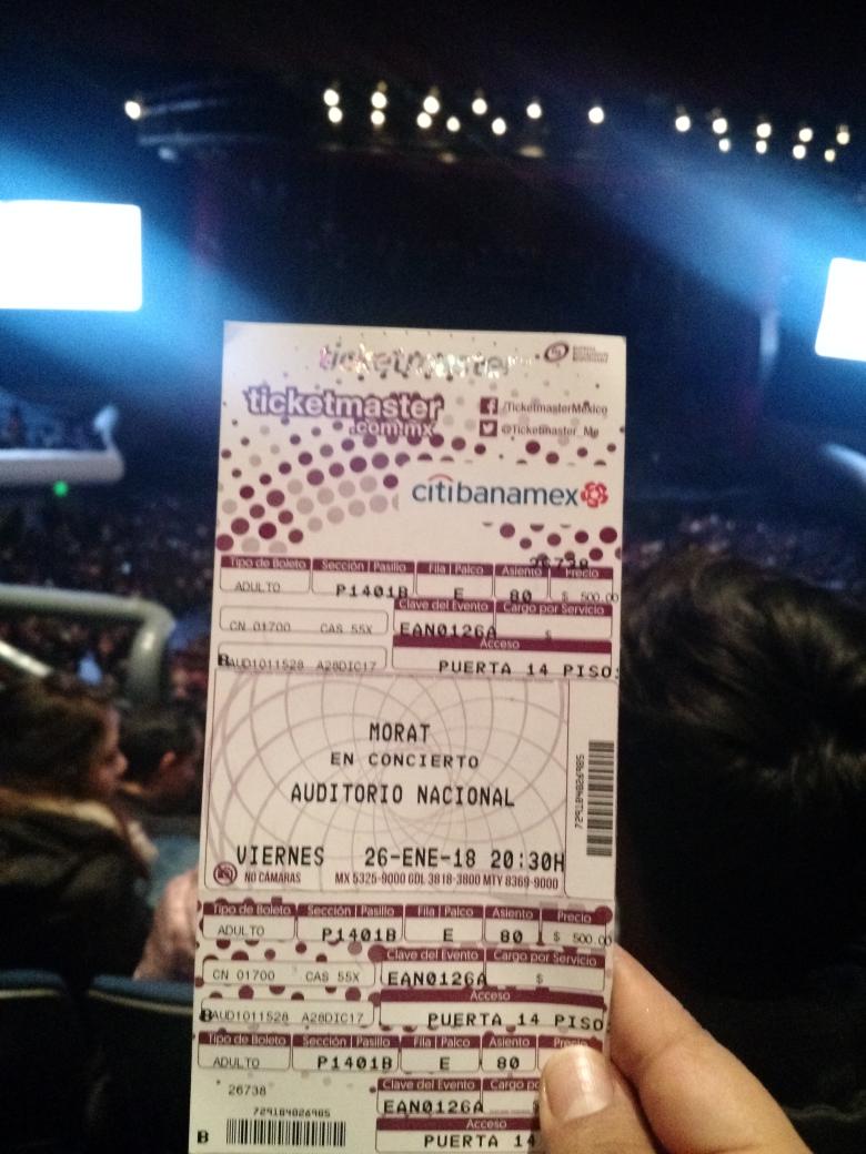 JessCristin's tweet photo. De a solapa.. pero q importa!! 😉 
@MoratBanda @AuditorioMx #MoratEnElAuditorioNacional #MeEncantan #ValióLaPena https://t.co/iG7ttInybW
