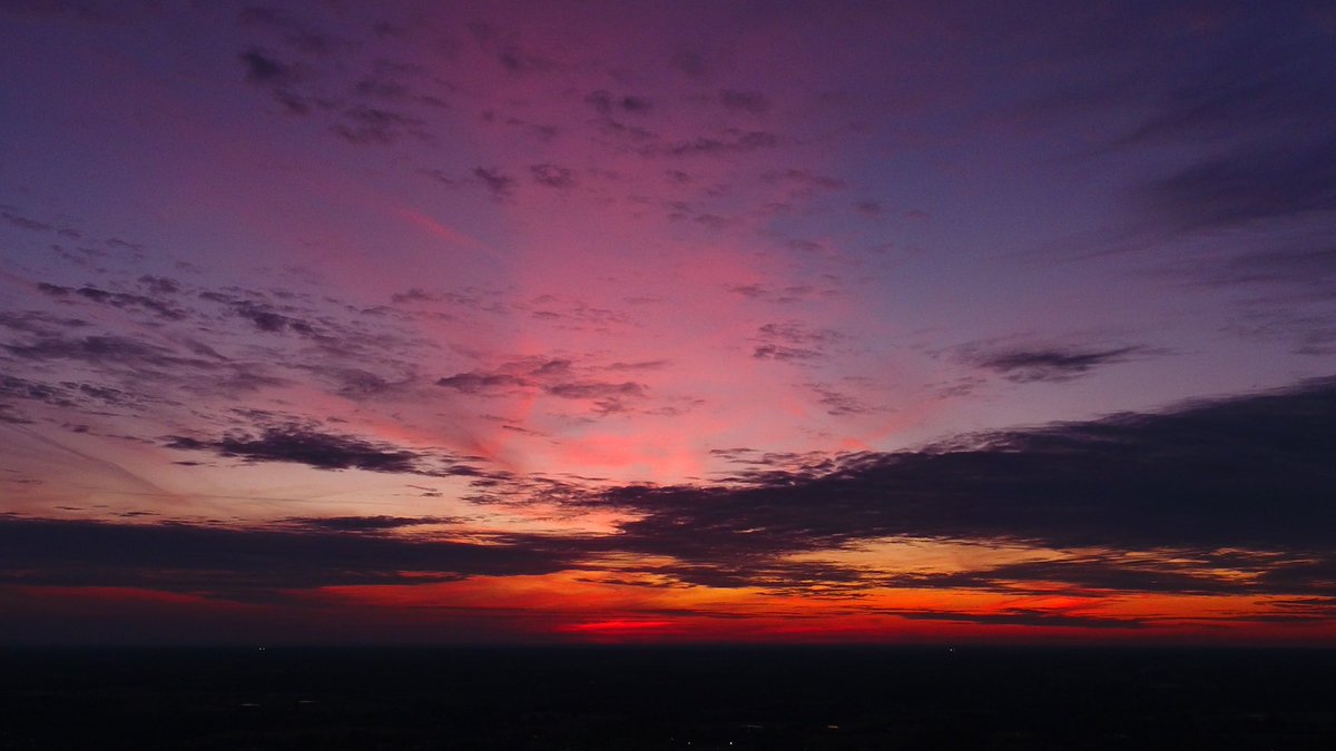 ScottMaze2's tweet image. @NWSHuntsville @katcampbellwx @waff48 @MichaelCoonan8 @lyon1emporia  North Alabama sunset tonight. Awesome beauty and amazing way to end the week