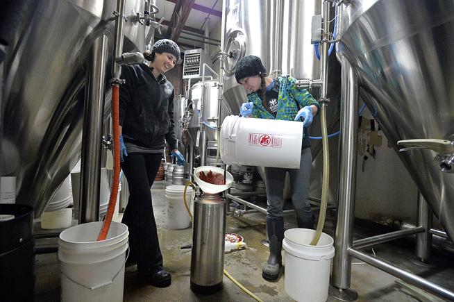 #LovelandCO valentine drinks from <a href="/brewsworthy/">Tom Helm</a> and  <a href="/grimmbrosbrew/">Grimm Bros Brewhouse</a> are sweet and chocolatey.

bit.ly/2ndYV9o