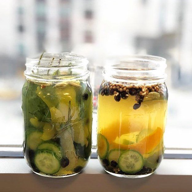 ICE Director of Culinary Research <a href="/jamesbriscione/">James Briscione</a> mixed #HappyHour with culinary research by experimenting with vodka and @polyscience's Sonicprep Ultrasonic Emulisifer. The result? DIY gin. For James' full account of the experiment, head to the #ICEblog… ift.tt/2ngj5Qi