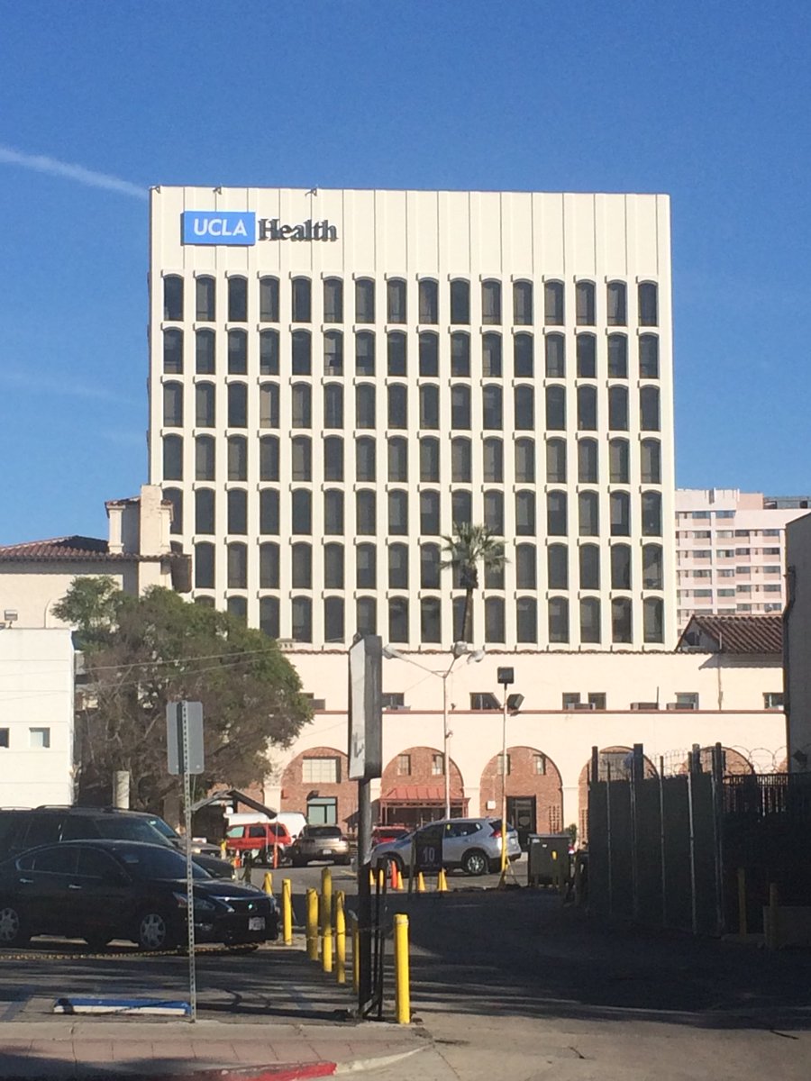 roberto_lunajr's tweet photo. I see you, @UCLA https://t.co/UK8ASmRh6T