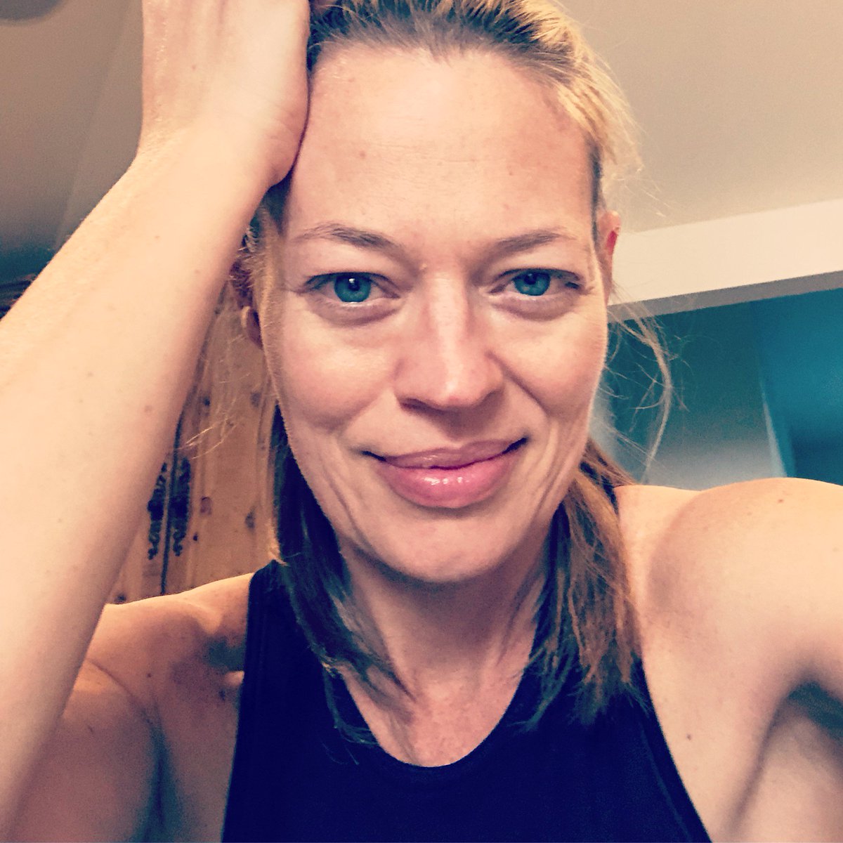Jeri Ryan Shows Her Naked Tits And Juicy Cunt Porn Pictures Xxx Photos Sexiz Pix 