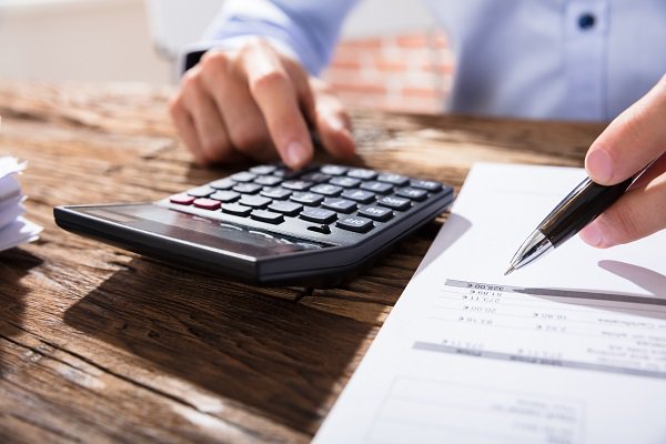 AutoLoansTO's tweet image. How to stack your cake without having to eat it this year bit.ly/2BvUQ5q #finance