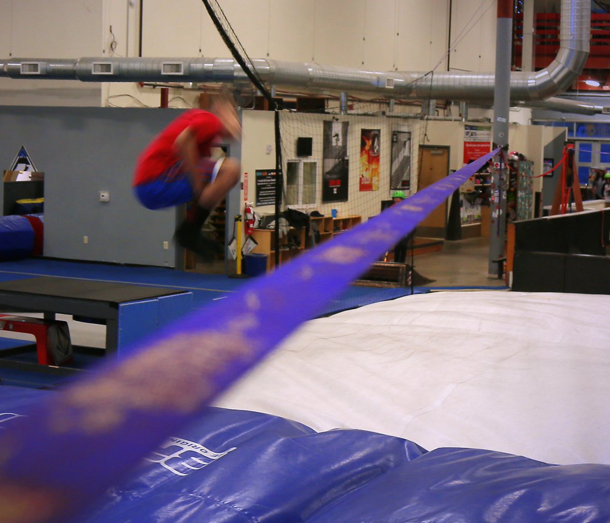 ProgreshDenver's tweet photo. Think you could you walk this #Slackline without falling into the airbag?

#Progresh #Thornton https://t.co/UiiIThQBtb