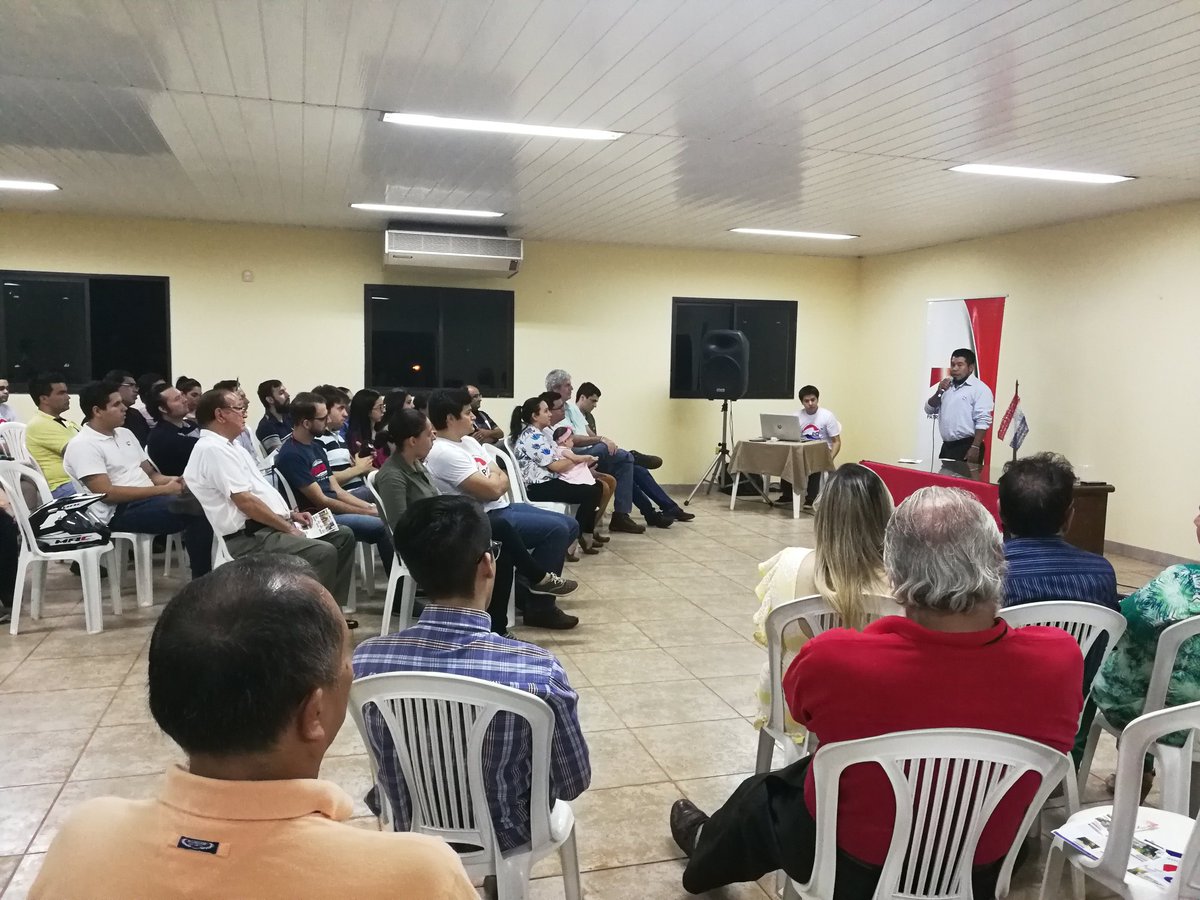 "Me animé a sumarme a este gran equipo y me motivó la participación de @fidelzavala2018, por sus valores y compromiso." <a href="/AneguiJose/">JOSE ANEGUI</a> reunión en Ciudad del Este #Renovemos #GiraAltoParaná