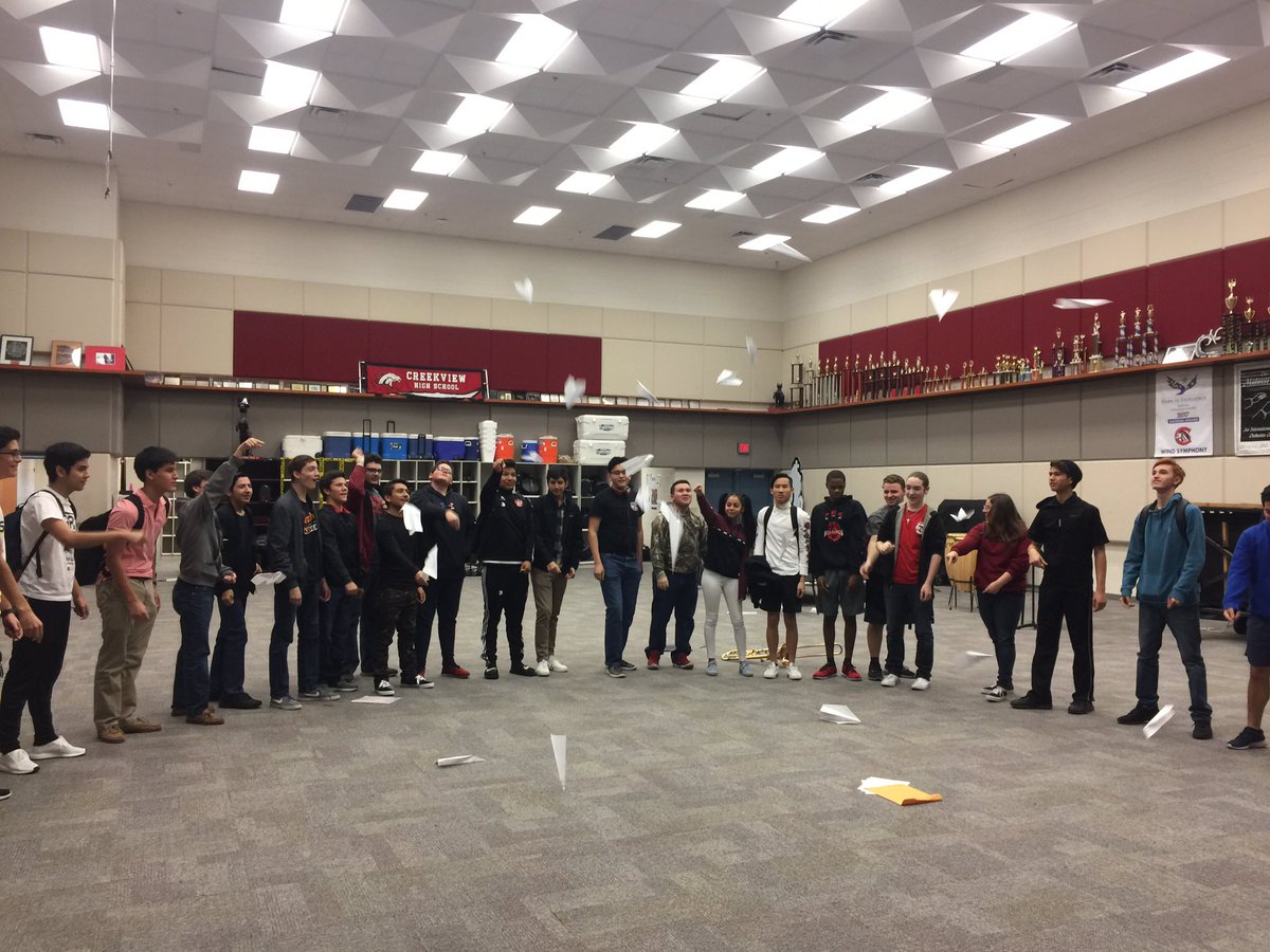 ajdenis's tweet photo. #cfbworldrecord send it through! CHS BAND! https://t.co/L5vJtzOYVt