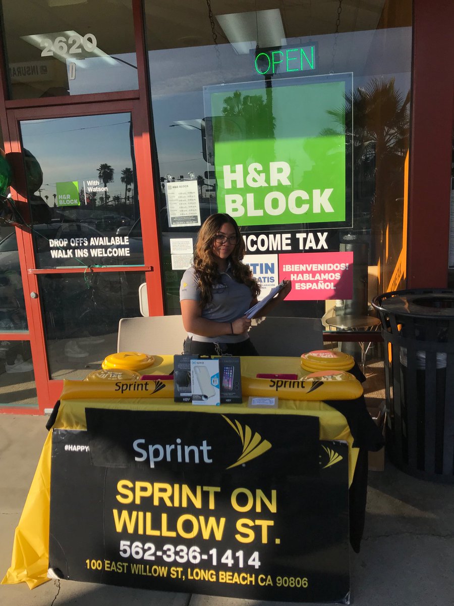 Out here @ HR BLOCK 😀😀😀😀