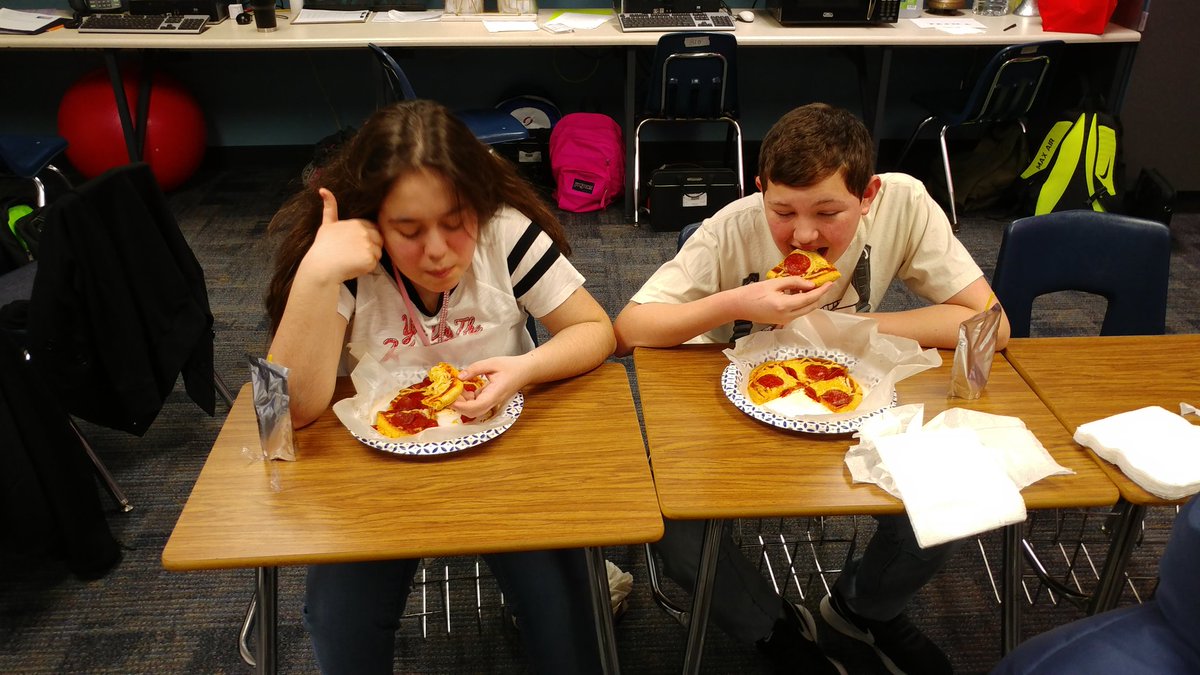 My KAAP students made their own pizza. #KAAP #1Pack1Purpose #promise2purpose #Schindewolf