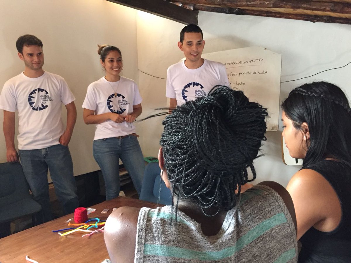 Calishapers's tweet photo. #GlobalShapers que sueñan y construyen un mundo mejor 🌎❤️ ¡Hoy iniciamos #EtapaCero! Acompañamiento en el proyecto de vida de jóvenes en proceso de egreso de protección estatal
#CaliShapers #Cali #EmpoderamientoJuvenil @GlobalShapers #ASCEP #FFF https://t.co/VGtjLgs1n6