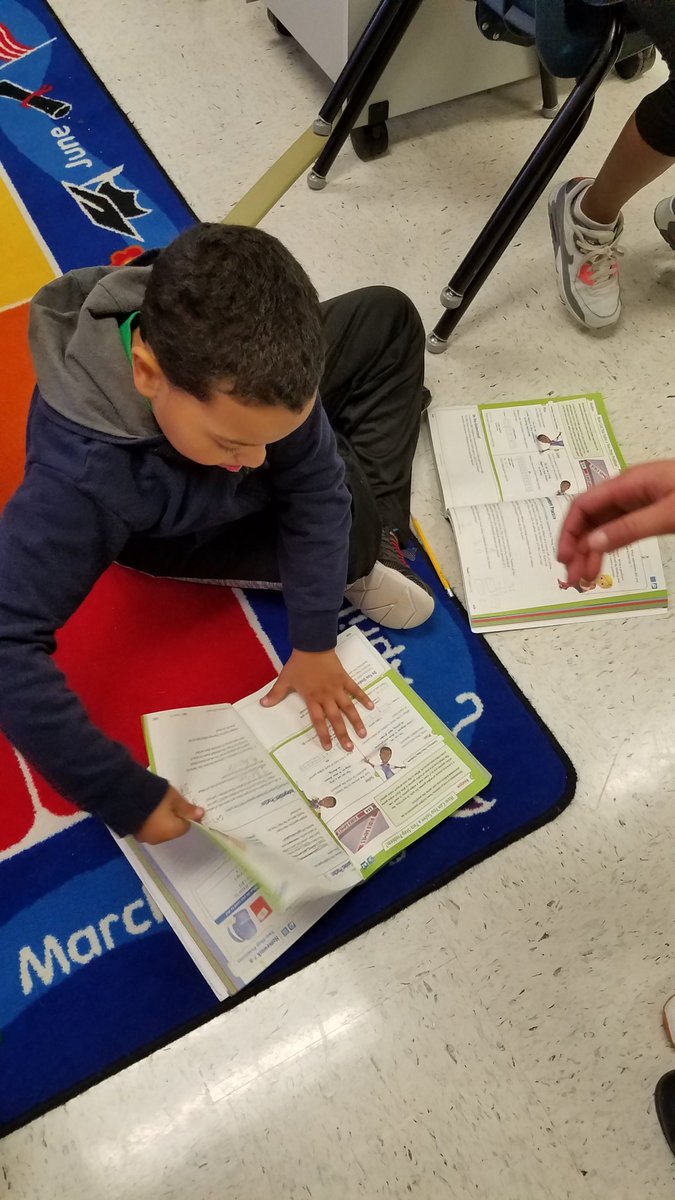 MichelePapa14's tweet photo. We used Rally Coach to help each other solve 2 step problems today! #kagenstructures #WeAreDegan #LevelUp https://t.co/TnbPtg7Uw6