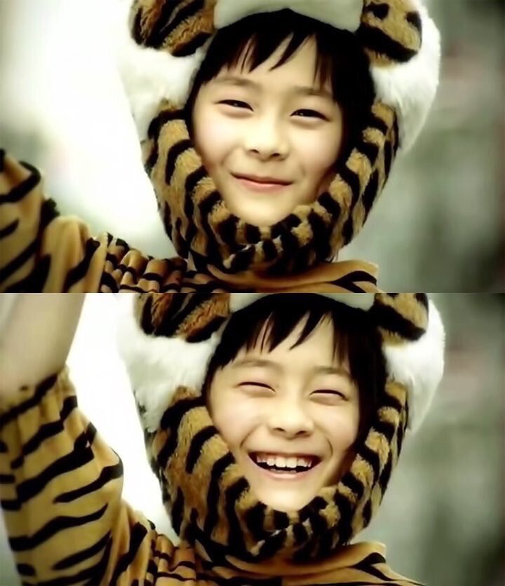 arohalice's tweet photo. quero parabenizar esse anjo com um dos sorrisos mais lindos q já vi  #HappyMoonbinDay https://t.co/O9YymthX0M