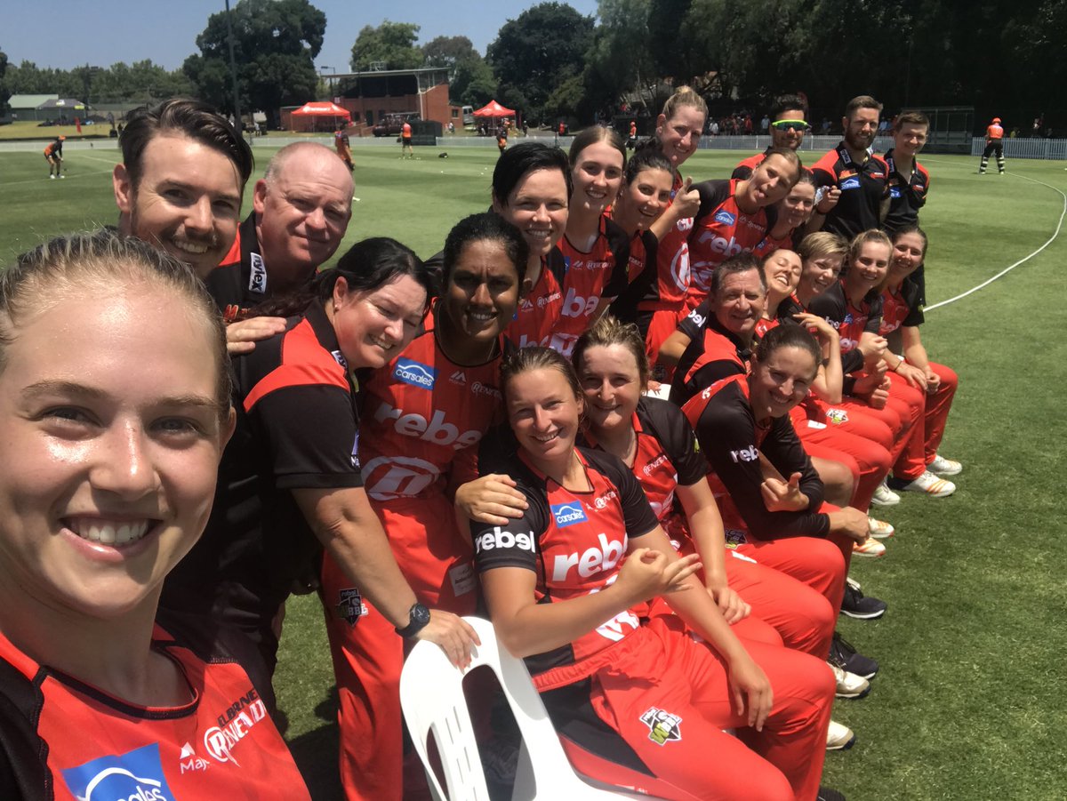 Nothing like a team selfie before we go out to field 😍. #GETONRED #WBBL03