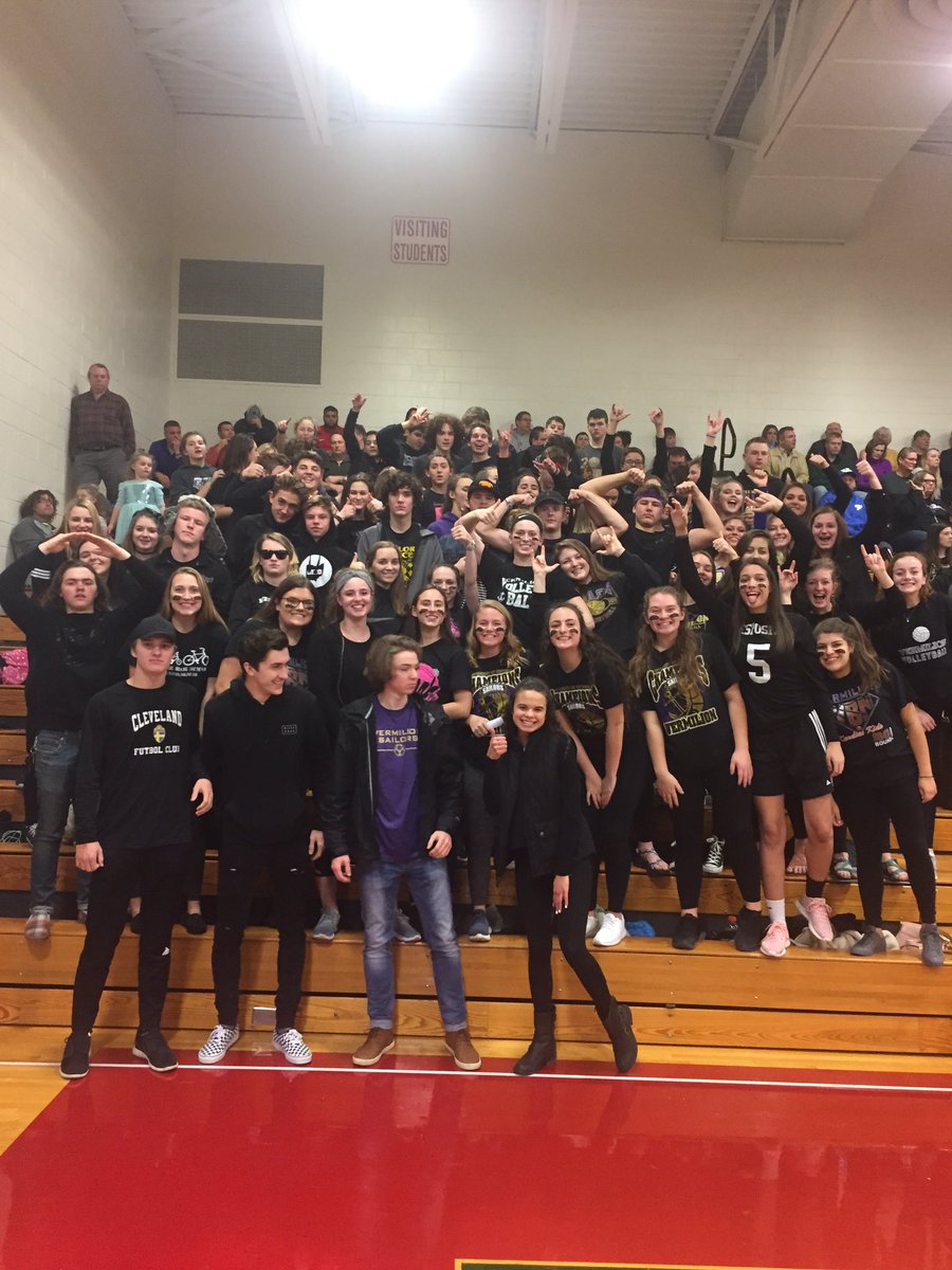 TheSailorNation's tweet photo. That's nothing, these kids traveled 54 minutes and are waiting to go nuts! @vhsArmada @vermilionbball #VBN @SanduskyBayConf #BayDivision @Jerry_Snodgrass @karbor_krazies https://t.co/3bnvs4oHJb