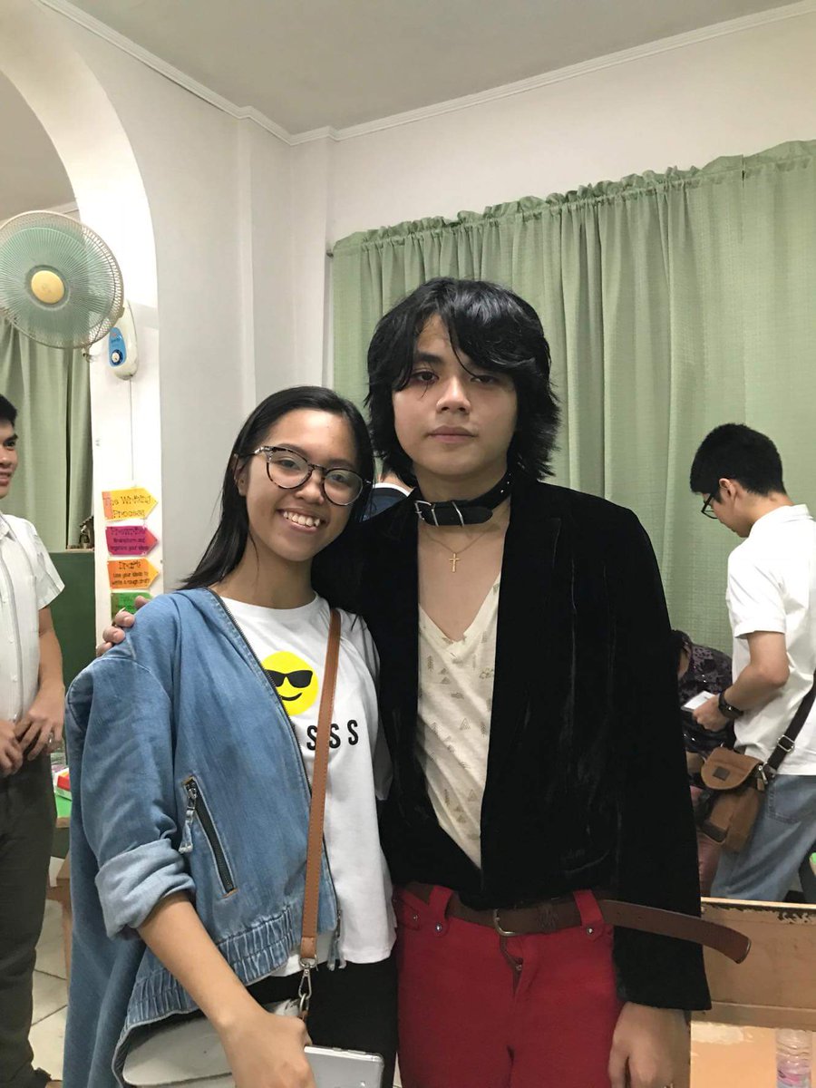 yyyhctap's tweet photo. Thank you for last night @IVOFSPADES ! I was already honored to see you perform live but having to meet you closer is a pleasure indeed. Iloveyouall, @Bsilonga @zildbenitez @uniquetsalonga @badjaodecastro !!! https://t.co/6tSFz5fVYj