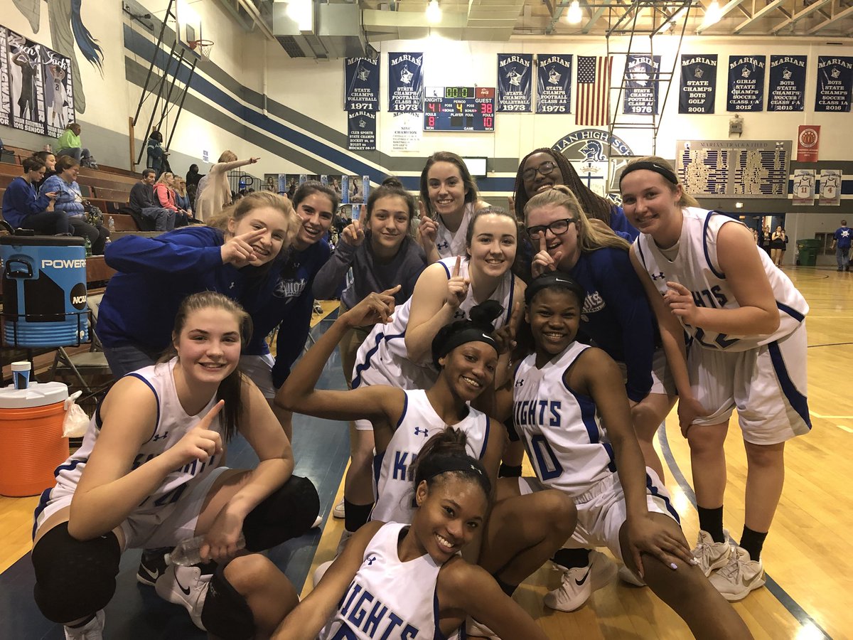 marianhssports's tweet photo. @MHSLadyKnights gets the victory tonight to improve to 18-4 as the Regular Season comes to an end. With the win, Marian finishes tied for 2nd in the #NIC. The also won the South Division outright!  #GoKnights #SeniorKnight #ICCLNight https://t.co/K5wf0eYPwe