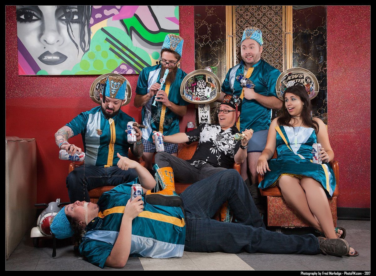 PhotoFMdotcom's tweet photo. *NAMM WEEK SPECIAL* 25% off band promos and live shows if your shoot is booked with 50% deposit paid between 1/24-1/28! (shoot can be any date in 2018)

@sheiksofneptune promo shoot at @beautybarlv

#namm #namm2018 #music #beautybar #lasvegas #DTLV #fremont #photofm https://t.co/gRh7CCDA1V