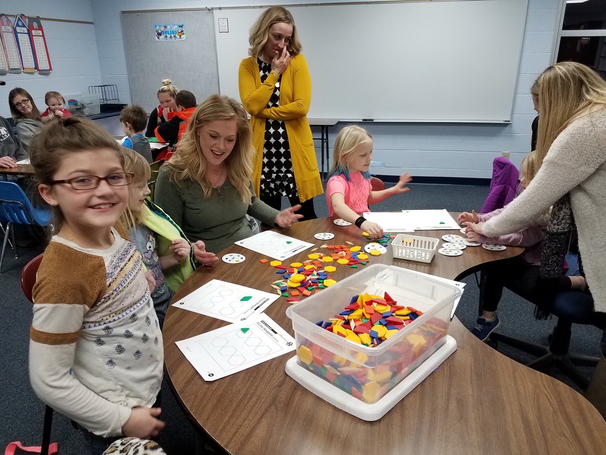 MutchBrandy's tweet photo. Young mathematicians teaching their parents at Family Math Night! #1stGradeCC. #MakeItHappenCC https://t.co/QrFtzN1tSi