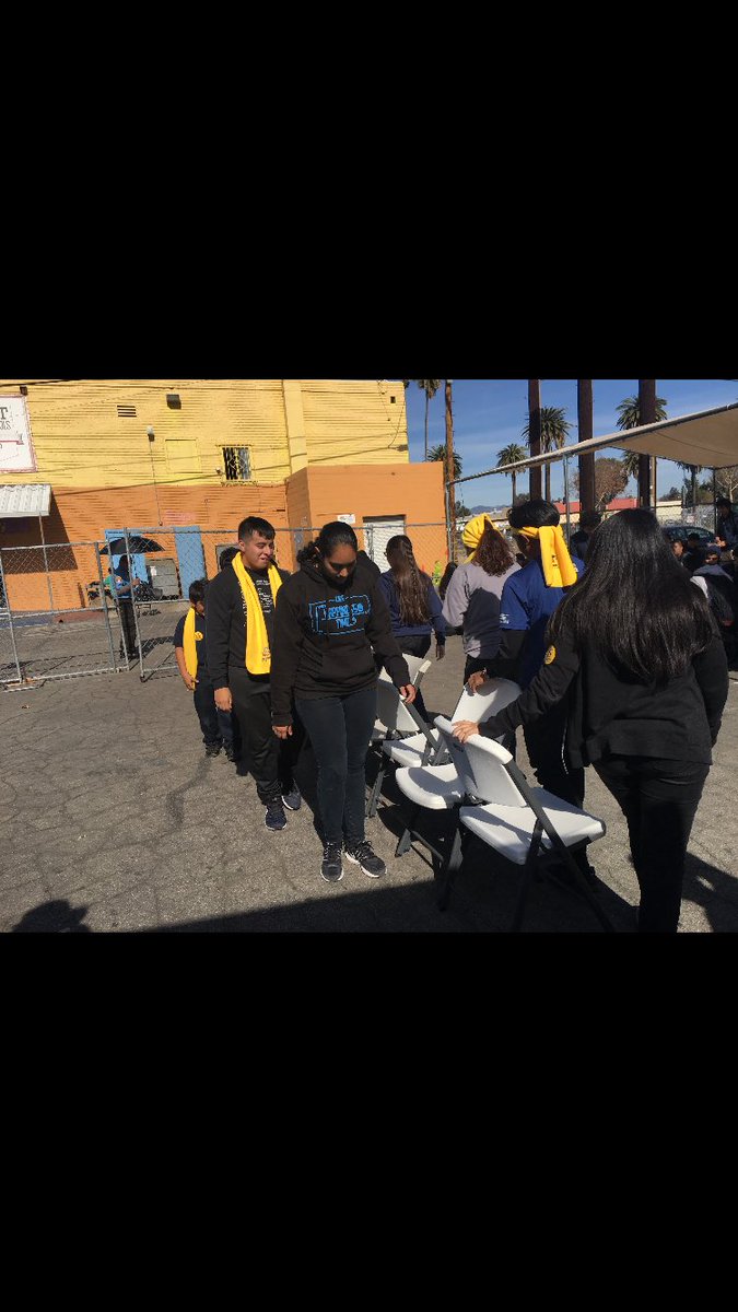 msa1reseda's tweet photo. National School Choice week! Today students enjoyed listening to music, playing musical chairs, and having a dance off to celebrate school choice! #SchoolChoiceWeek #msa1 #warriors https://t.co/cAZkFWciOb