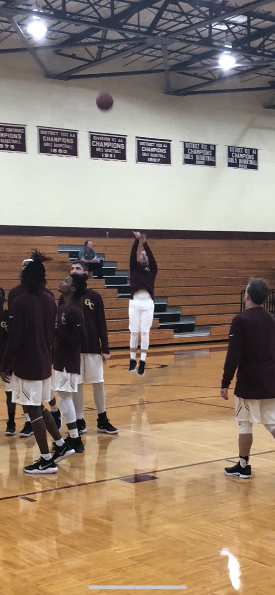 WMCaldwell70's tweet photo. Getting Ready for a little basketball action!! @cade_caldwell85 #Laimbeer #PlayUgly https://t.co/1aKuJNKE8Z
