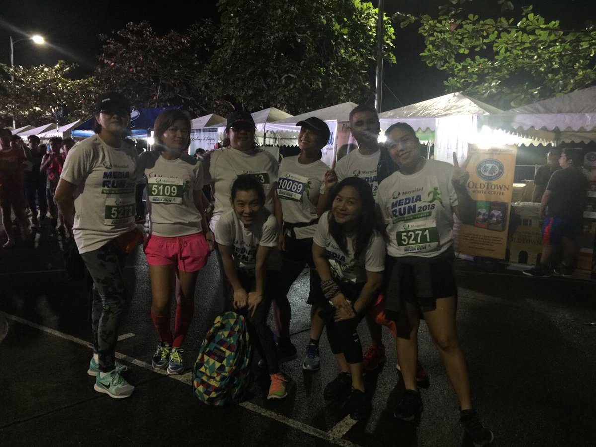 Roc_Pangilinan's tweet photo. Super fun run! First time ko sumali ng 10k at Isipin mong nakatapos ako!๐ณ๐
ang saya lang!! Isang maulang umaga! #pelite #mayniladmediarun2018 #Runningintherain sarap! โบ๏ธ https://t.co/ldpzWZ33Dq