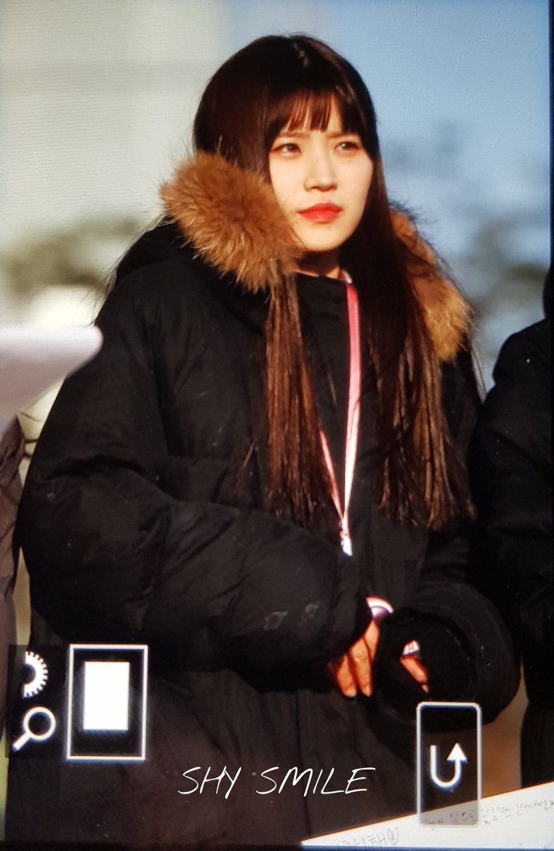 _ShySmile's tweet photo. 180127 음중 미니팬미팅 프리뷰

넌 내 안에 휴식같은 평온한 마음을 줘

#fromis_9 #프로미스나인 #송하영
@realfromis_9 https://t.co/bz15lX8mdE