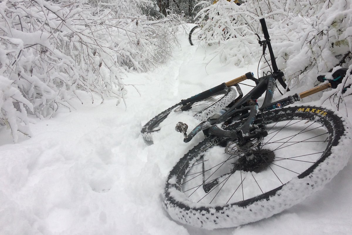 Winter riding will be around for a while, so why not get out there and make the most of it?

cyclingmagazine.ca/mtb/make-winte…