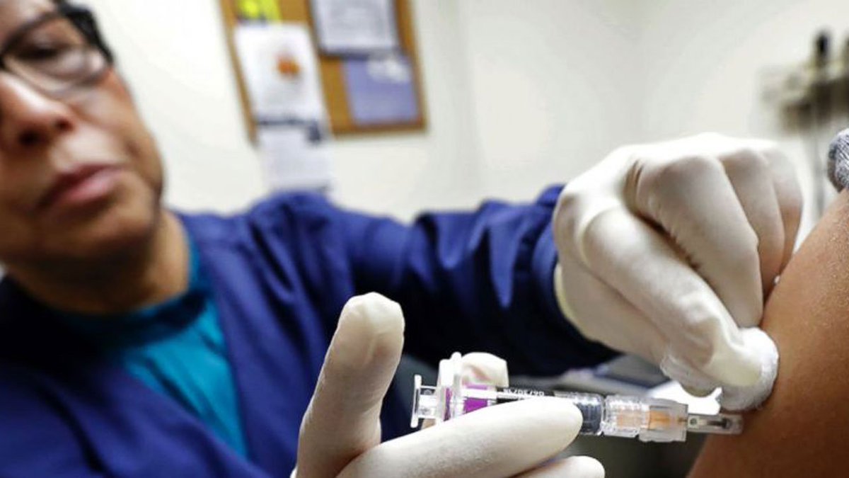 'Many more weeks' to come in fierce, deadly #fluseason, @CDC says bit.ly/2FmSLLN?utm_so… https://t.co/uo0TRHYwJi