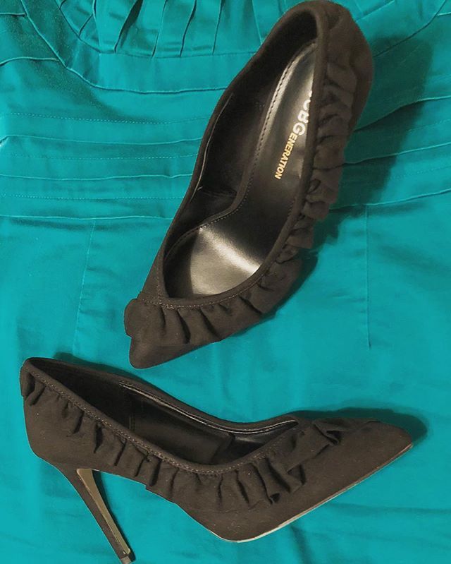 HeatherDeyrieux's tweet photo. Debuted these @bcbgeneration at the first @hrflorida council meeting of 2018 in #Tally - it’s going to be a great year! Love my #hr #volunteerleaders - being part of the @dcacareers #recruitment team #whenworkworks and I love #ruffles #shoelove365 #ruffl… https://t.co/07LnvtnEHh https://t.co/ovNGnVqQyi