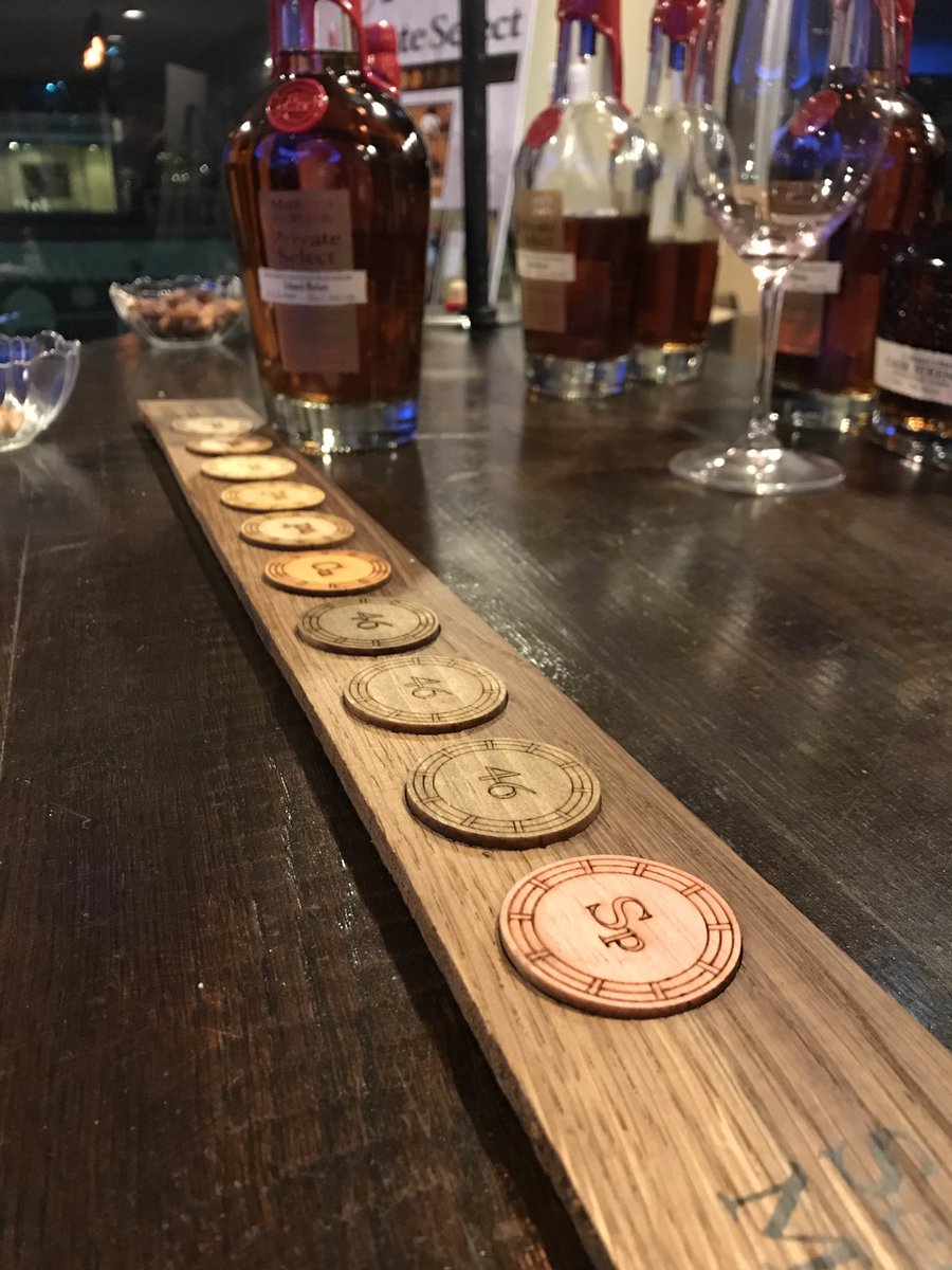 spiritssipssuds's tweet photo. Game on... available next week @MakersMark @SchnuckMarkets Private Select .....#bourbon so so good tasting now #stlfwe https://t.co/0b99pVEv26