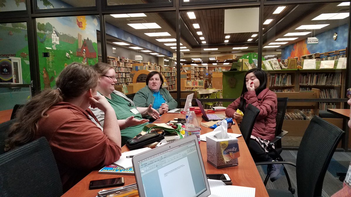 NinjaPandasEd's tweet photo. Beginning our game jam session. #GGJ18 @LibraryLodi https://t.co/kvVRuabVlF