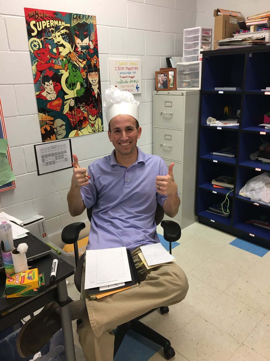pvespride's tweet photo. Students created chef hats in art to prepare for our Powdersville Pizzeria grand opening! Students in @mrwhitePVES class made one for their teacher too! #FractionsRFun #pvespride https://t.co/RCl7Pb7G5g