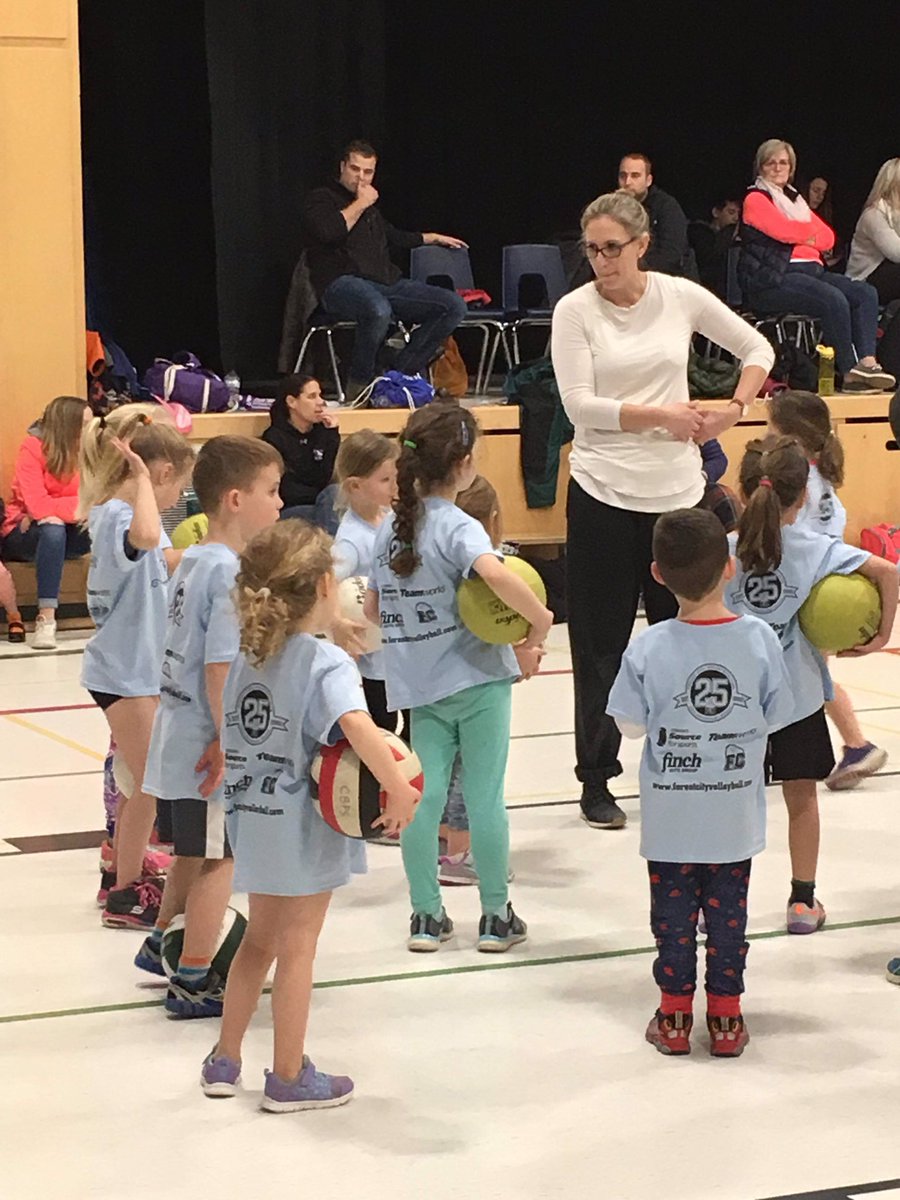 Go_FCVC's tweet photo. Winter Mini Acorn program kicked off tonight. Thanks to @stangswvb Asst Coach Melissa Mann (#FCVCalumni) for coming out to introduce the sport to future vballers. #FCVCpathway @ova_updates https://t.co/GRLF2gqfCO