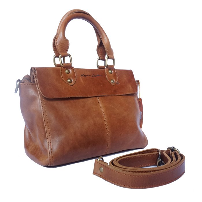 Kenes_Leather's tweet photo. Anina Bag brown
Rp 1.000.000

Size 30×11×20cm
Bahan kulit sapi pullup
Bagian dalam lapis kain suede
Ada tali panjang
Ada zipper
Bagian dalam terdapat 1 kantong berzipper dan 1 kantong serbaguna

ORDER HUBUNGI
Whatsapp : 081-633-5354
#leatherbag  #slingbag #taskulit  #jogja https://t.co/ZRCrw5ifuw