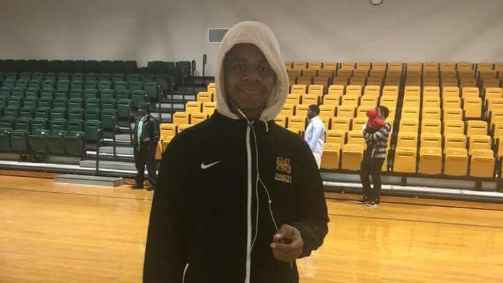 BigShotsSCMedia's tweet photo. 24 Points tonight from Class of 2021 TJ Sanders! Consistently has gotten better all season long for Tje Marion Swamp Foxes Basketball Program.  I'll put this kid up against any 2021 kid. High IQ player #TeamWall_SE2021 https://t.co/WhFrTCuk2l