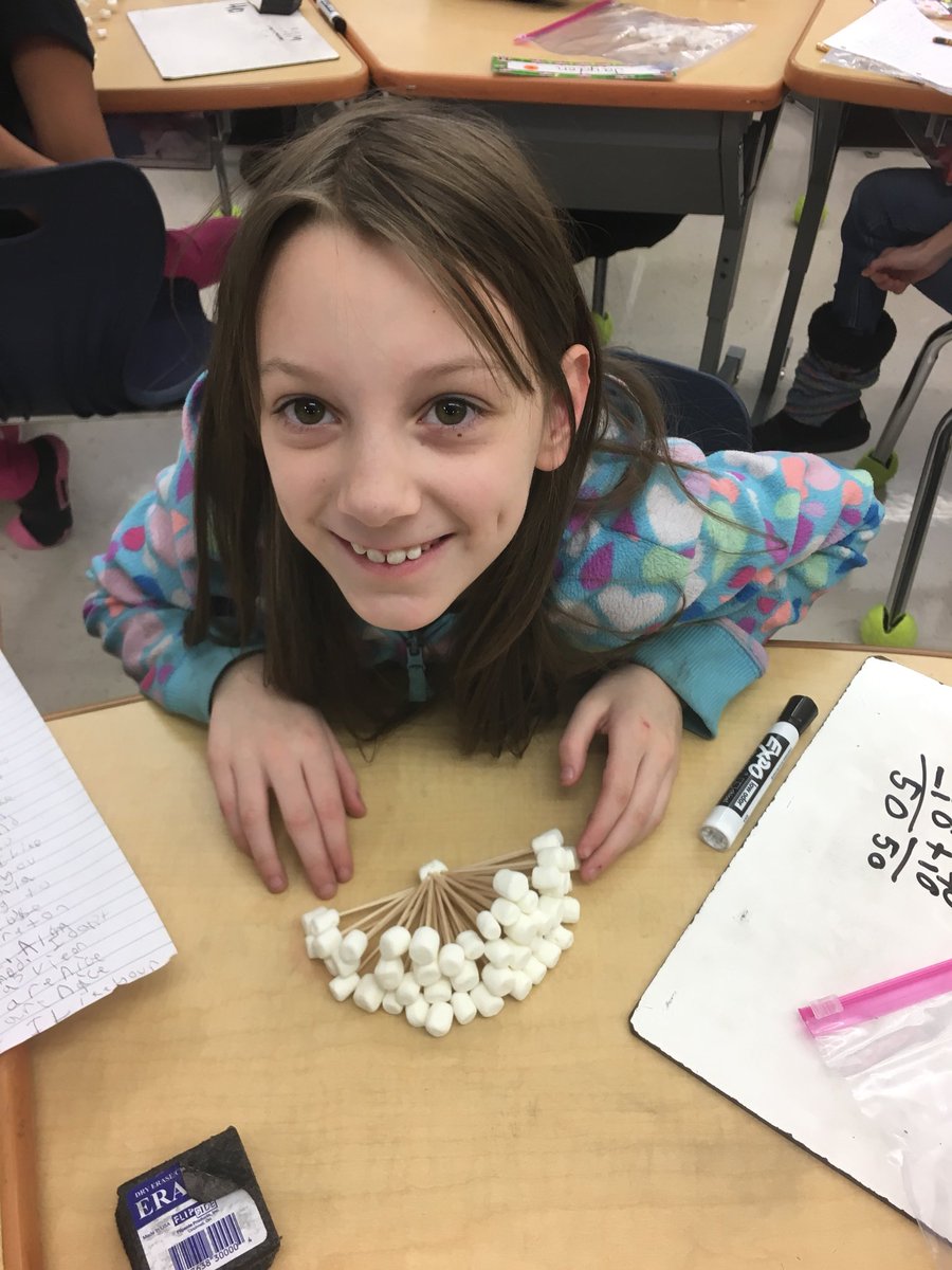 burcham_piccola's tweet photo. We made creative structures using 100 marshmallows and toothpicks for the 100th day of school!! #180DaysofGreatness #TheFranklinDifference @leighmragsdale https://t.co/IwGw40tSDZ