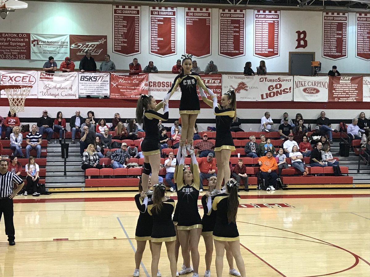 cassvillecheer's tweet photo. Traveled to Baxter Springs, Kansas to Cheer on the boys!! https://t.co/7WDC9ilyLO