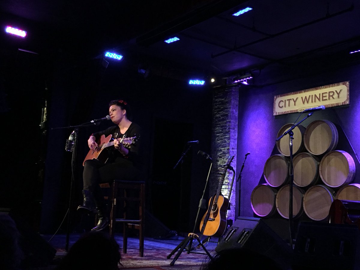 angiezinck's tweet photo. I must say I’m rather enjoying @guitarleena on the @TheBrandyClark tour! #Wrangled #AmericanMiddleClass https://t.co/9wMtyCXPmc
