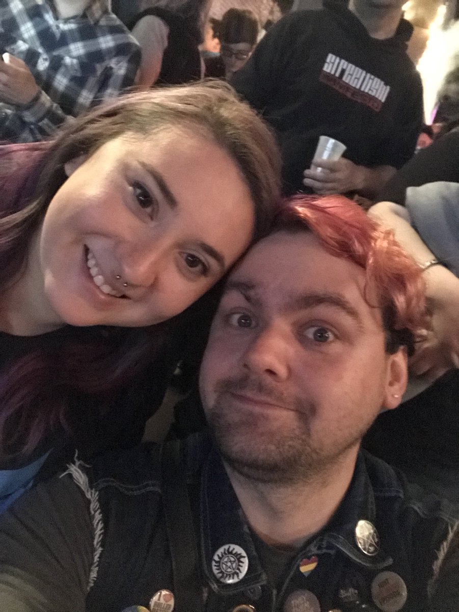 Hey_Kittyyy's tweet photo. @DallasFuel #BurnBlue #WatchParty https://t.co/t66YmdmYOn