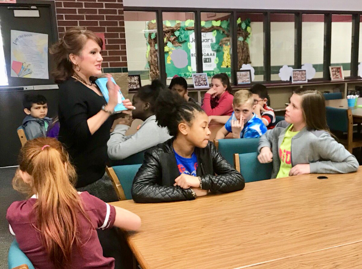 faerlee_knox's tweet photo. Cryar Cats are GREAT!  Students reflected on the theme of empathy in the book Wonder...then each student set a personal empathy goal! ⭐️                 
#cryarisgreat https://t.co/vs89kDLa0E