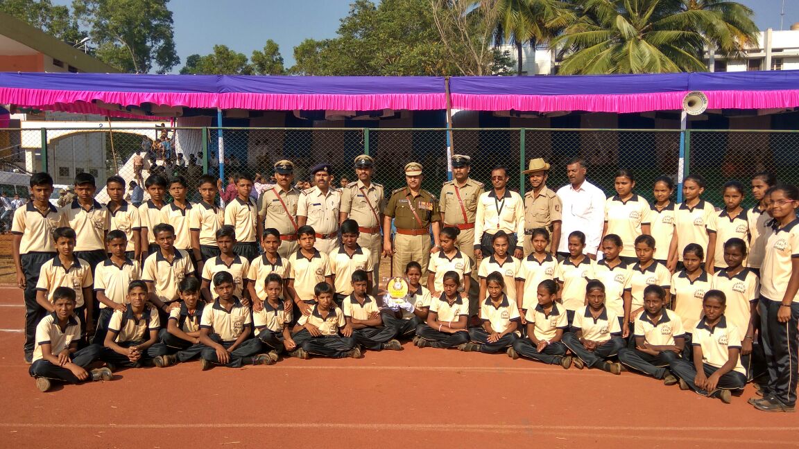 KSRP16's tweet photo. Congratulations to Student Police Cadet of belgavi govt school for 1st prize in belgavi Republic Day parade https://t.co/7CRRLWzYBf