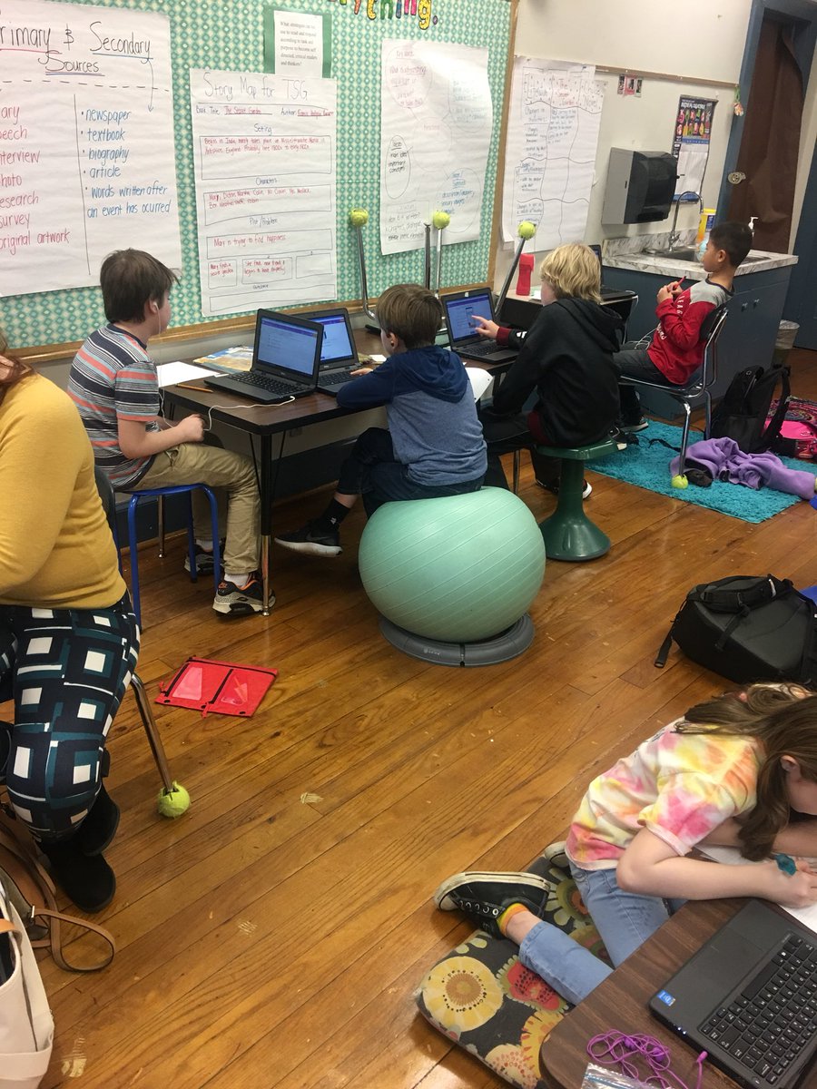 EricaFieldsR1's tweet photo. Students love flexible seating...choices...choices! @ACMooreBobcats @SandyBrossard @RichlandOne https://t.co/XffAJo4aBe