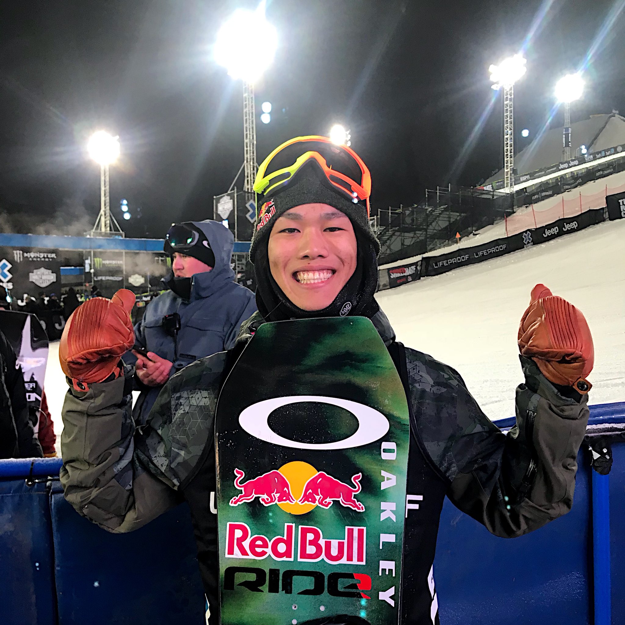 野上大介 角野友基がx Gamesビッグエアで銅メダル獲得 その順位以上に 大会史上初のbsクワッドコーク1980にトライした友基の精神力に感動した マジでおめでとう 野上大介 角野友基がx Gamesビッグエアで銅メダル獲得 その順位以上に 大会史上初のbsクワッドコーク1980にトライした友基の精神力に感動した マジでおめでとう