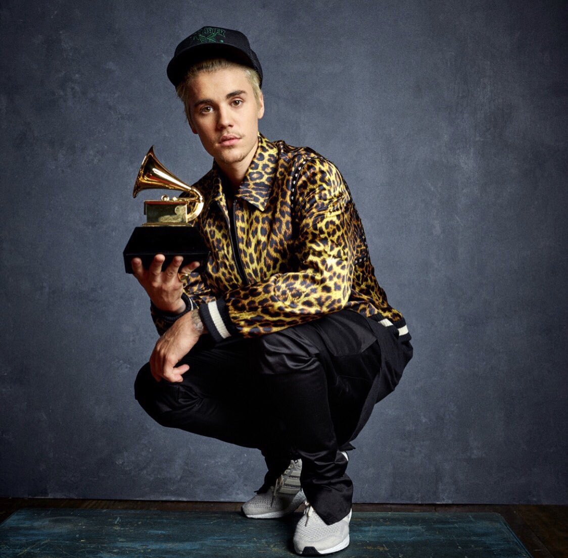 AlfredoFlores's tweet photo. https://t.co/WDZFdVlfoJ