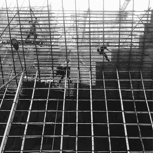 emilio_n's tweet photo. #building with #bamboo #structure 
#hongkong 2018 https://t.co/hQrqLa3jpS https://t.co/W1Rq0MJWr9